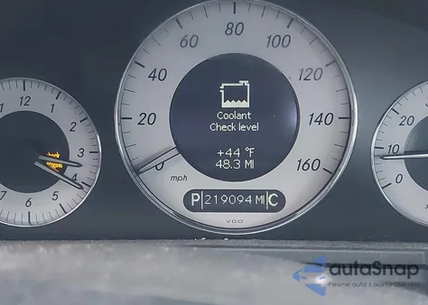 2004 Mercedes-Benz E 500 z USA, uszkodzony, nr VIN WDBUF70J04A448853